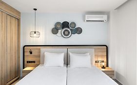 White Olive Marine Aquapark